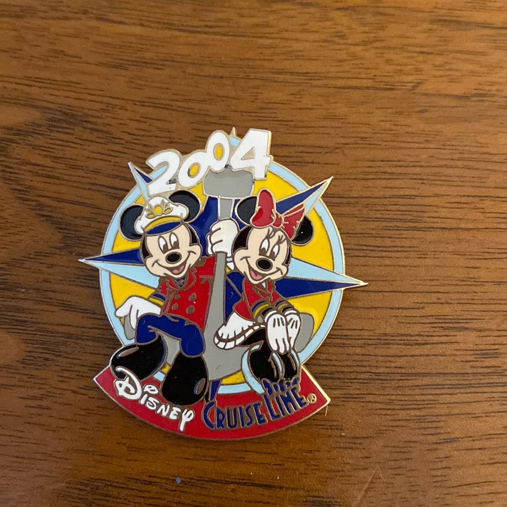 Disney cruise line 2004 trading pin